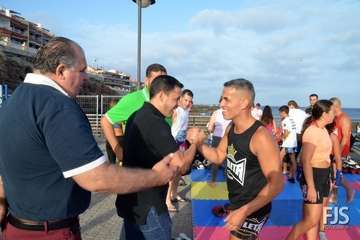 Exhibición del Club Kick Boxing en el muelle de Melenara (Foto Francisco Javier Santana)